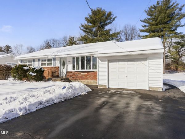 1109 St Jude Drive, Schenectady, NY 12303