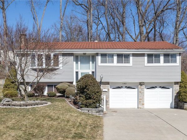 182 Thunderwood Drive, Bethel Park, PA 15102