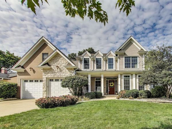 1518 N Patton Avenue, Arlington Heights, IL 60004