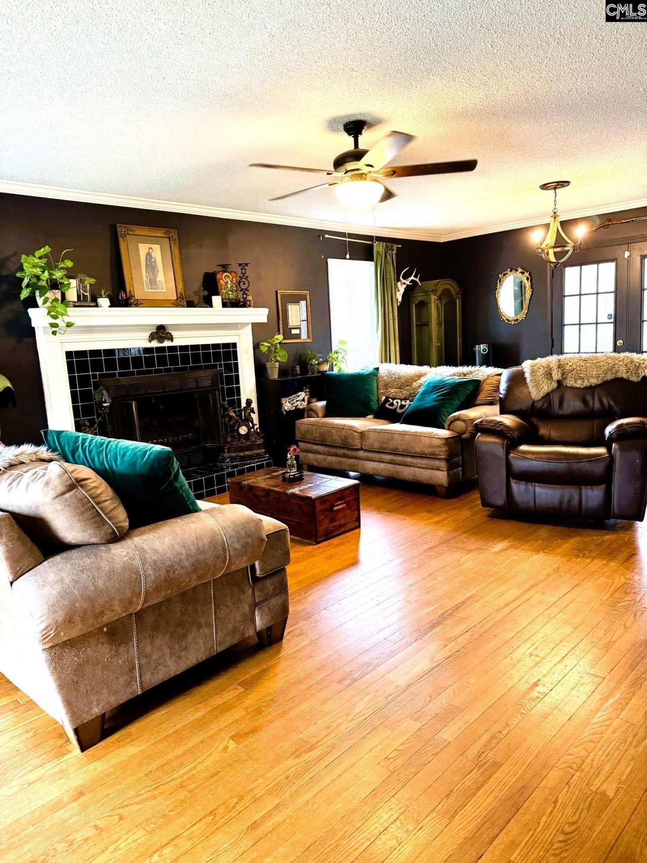 433 Winding Way  Photo 13