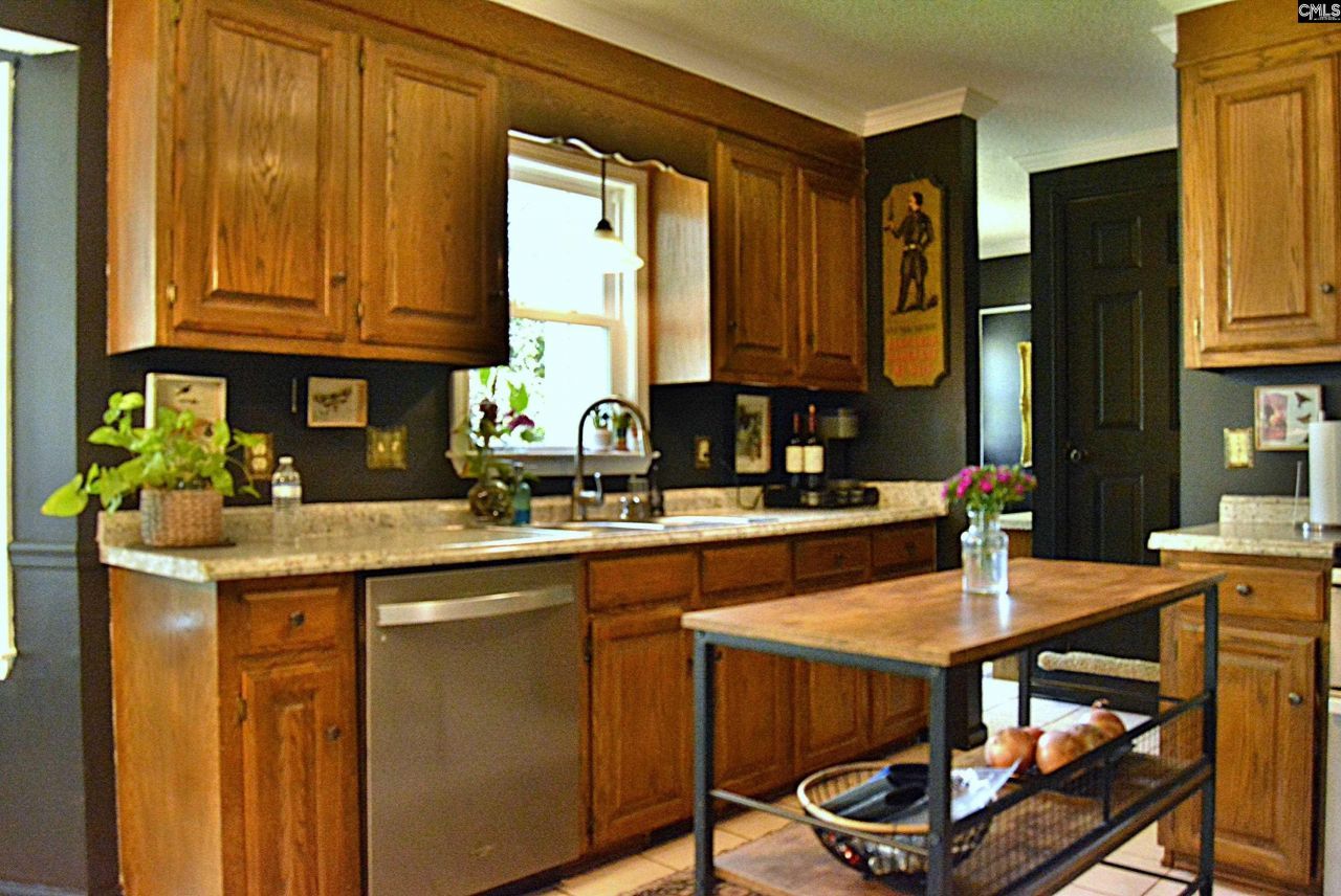 433 Winding Way  Photo 15