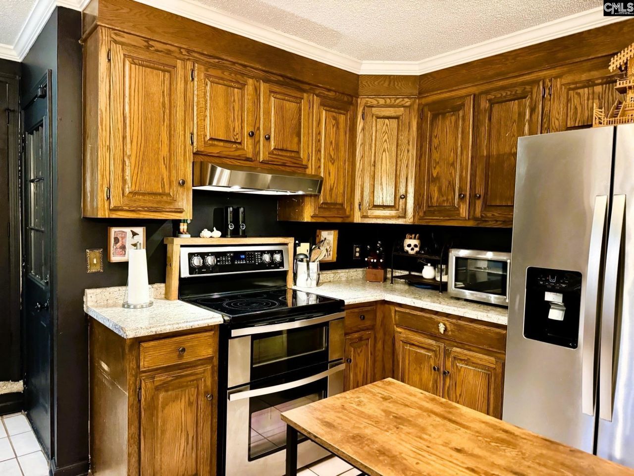 433 Winding Way  Photo 18