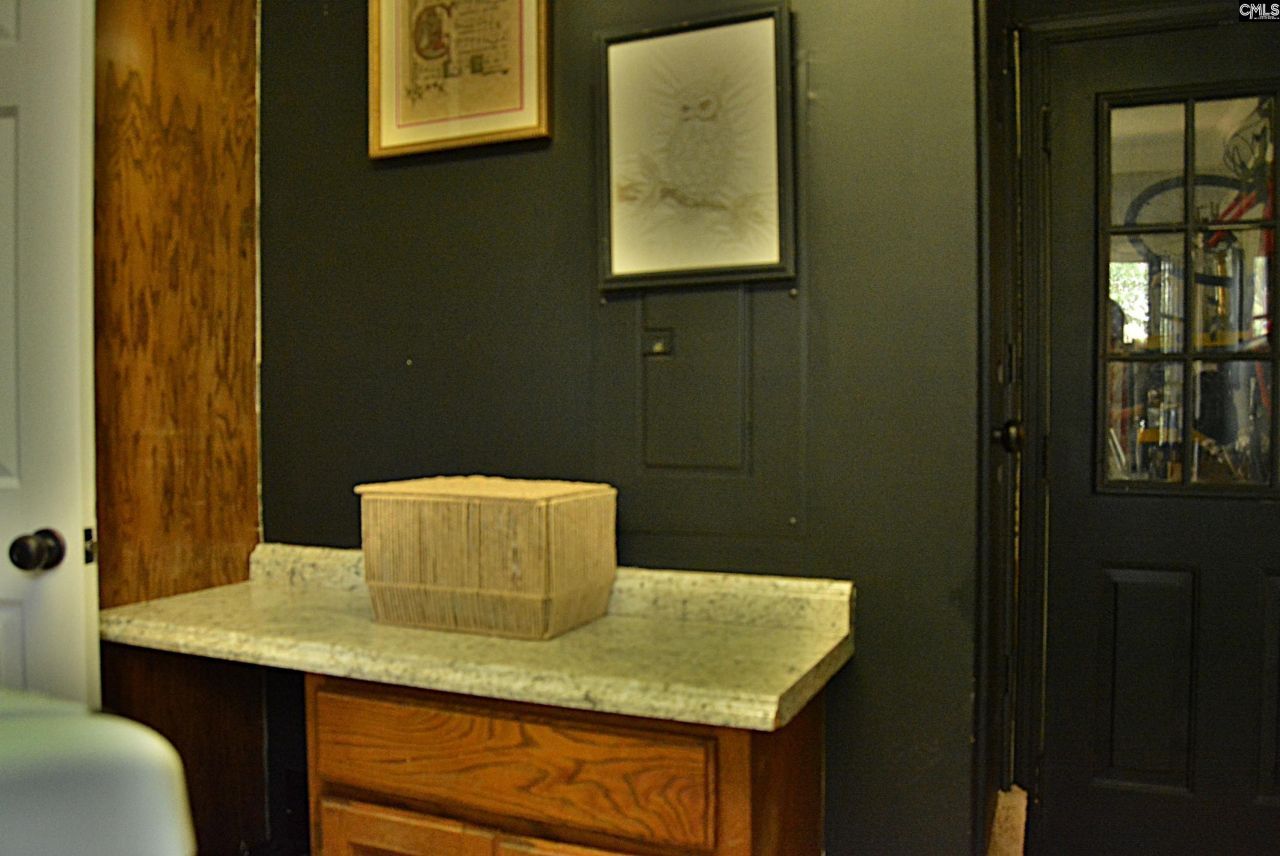 433 Winding Way  Photo 25