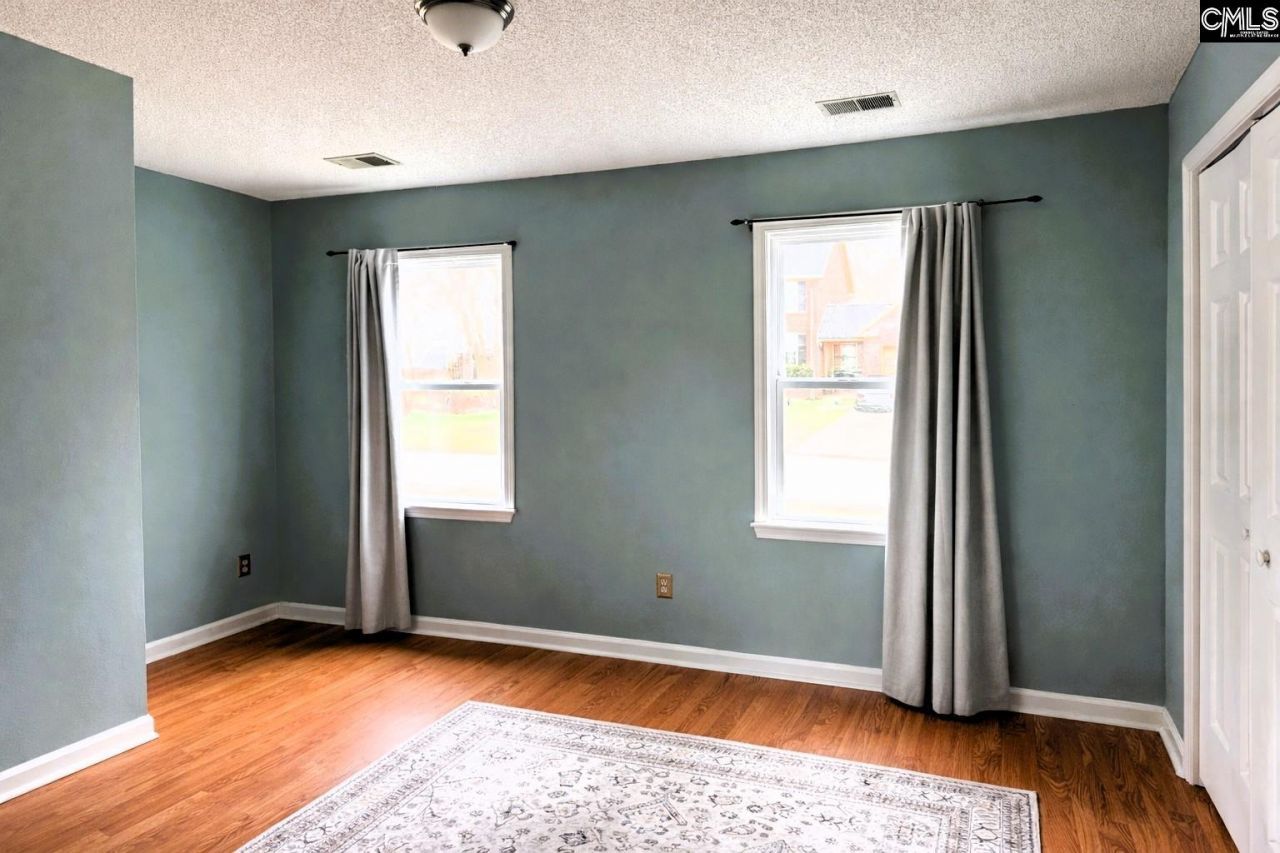 433 Winding Way  Photo 34