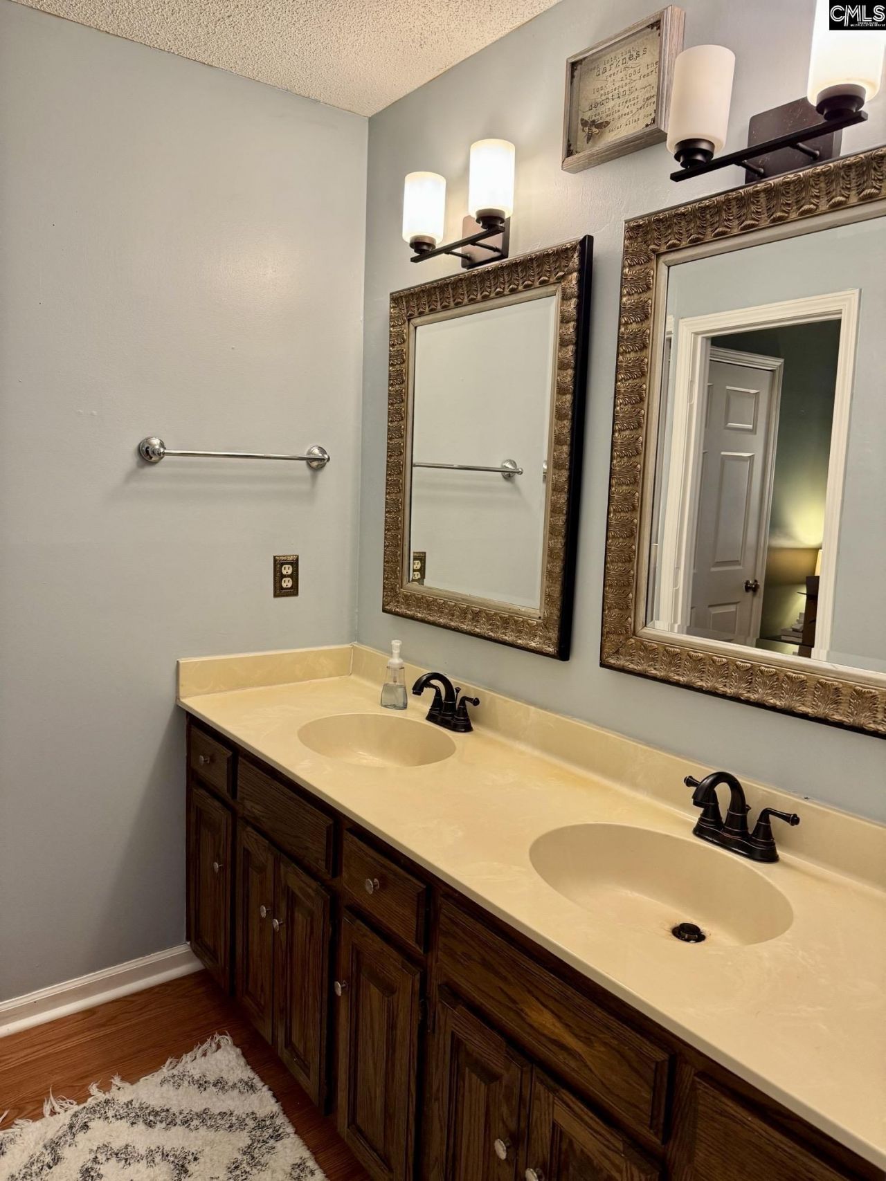 433 Winding Way  Photo 39