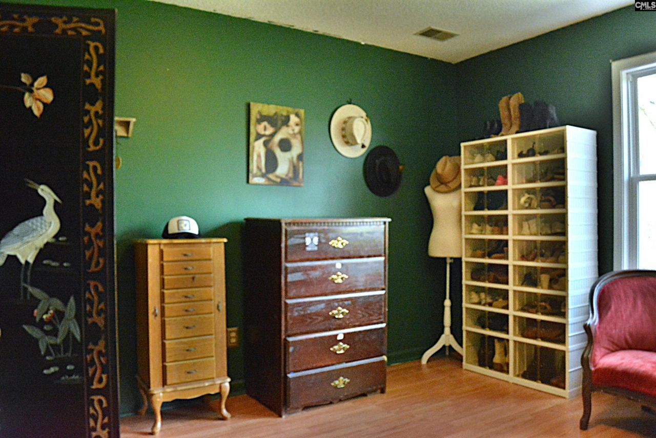 433 Winding Way  Photo 43