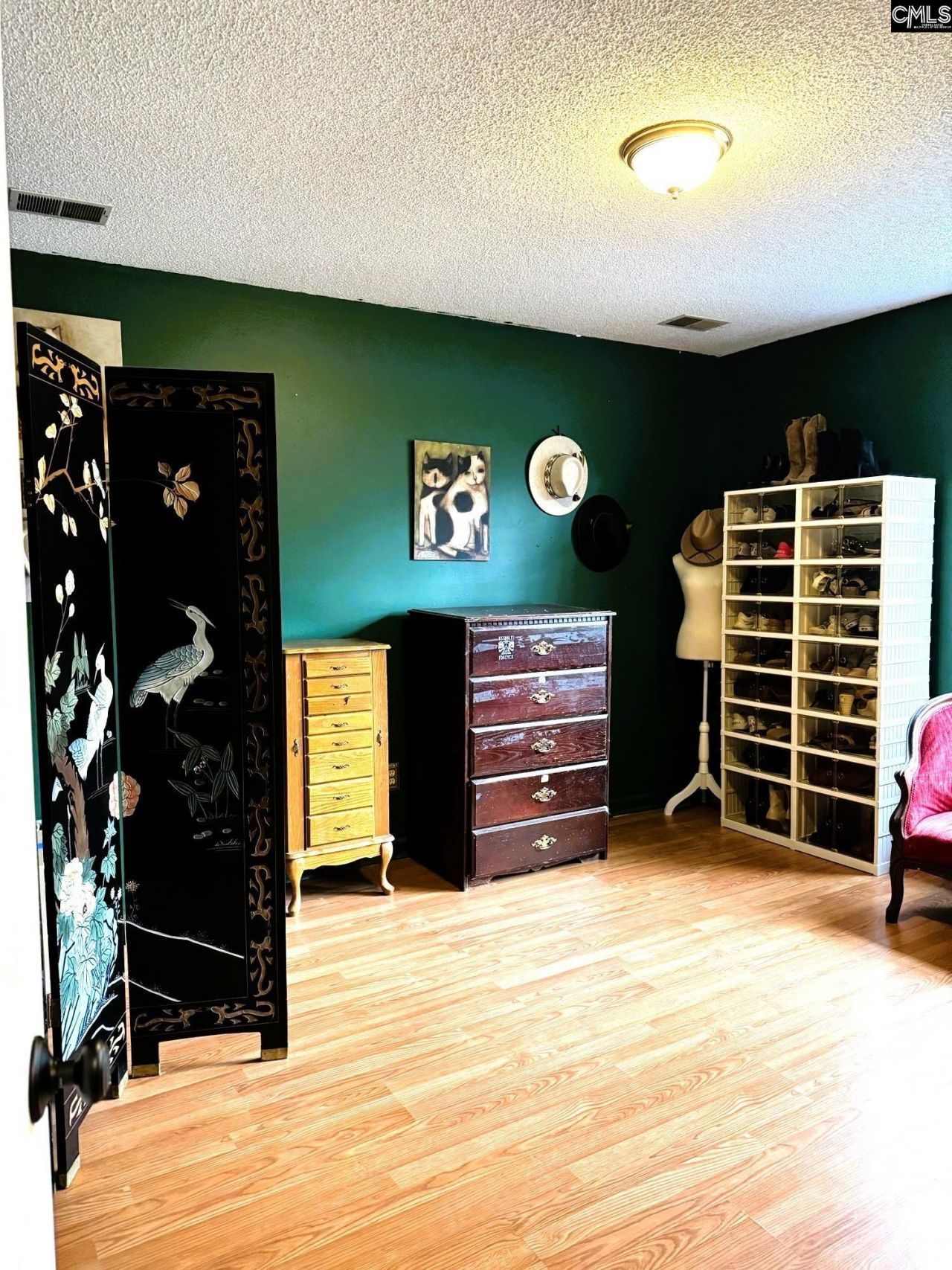 433 Winding Way  Photo 45