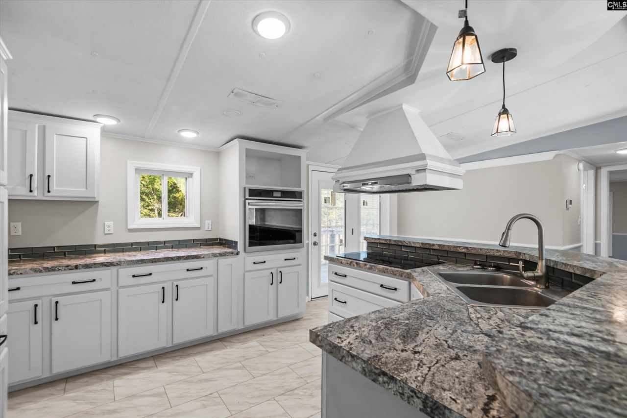 573 Canasta Drive  Photo 8