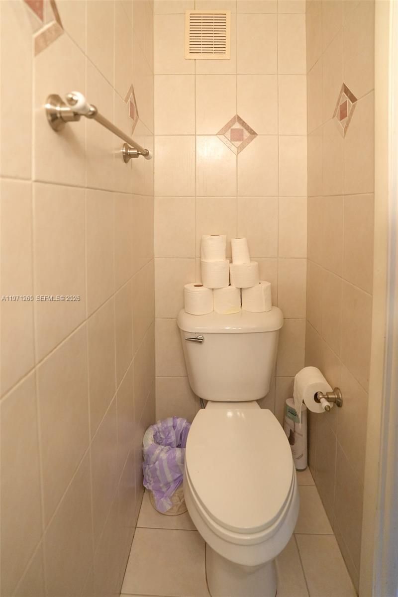 1159 W 40th St , Unit 16, Hialeah, FL 33012 Photo