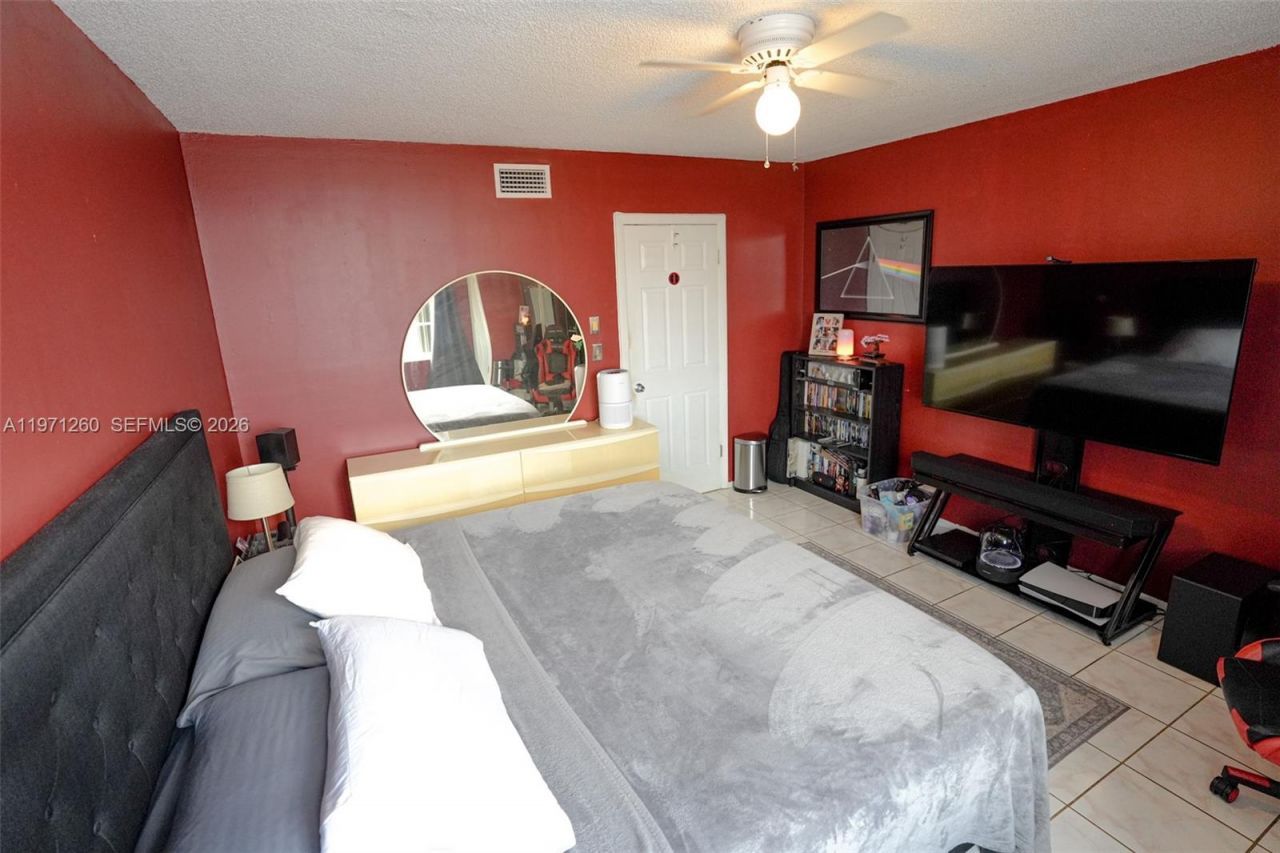 1159 W 40th St , Unit 16, Hialeah, FL 33012 Photo