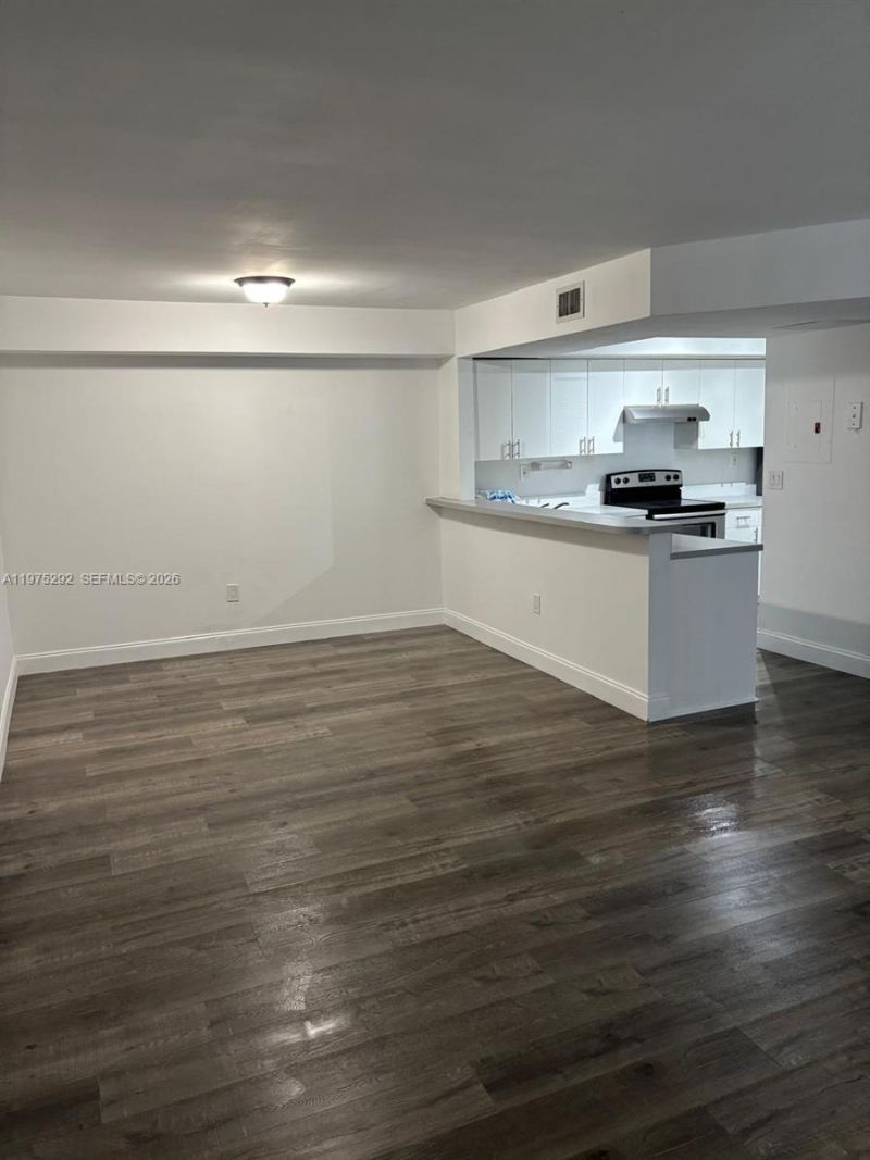 8670 SW 212th St, Unit 203, Cutler Bay, FL 33189 Photo