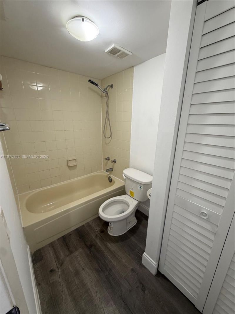 8670 SW 212th St, Unit 203, Cutler Bay, FL 33189 Photo