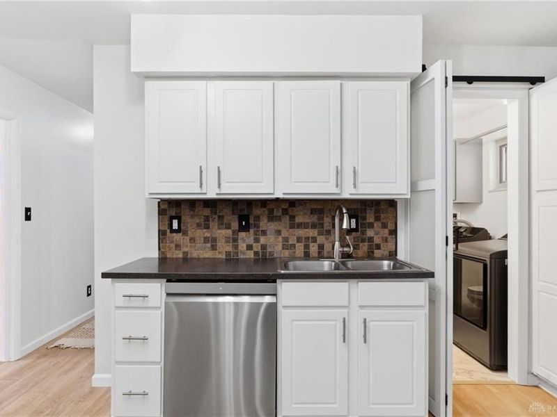 2307 Stop 8 Road, Dayton, OH 45414 Photo 10