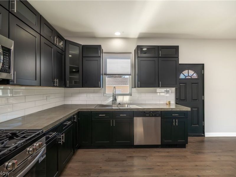 807 E Third Street, Salem, OH 44460 Photo 10