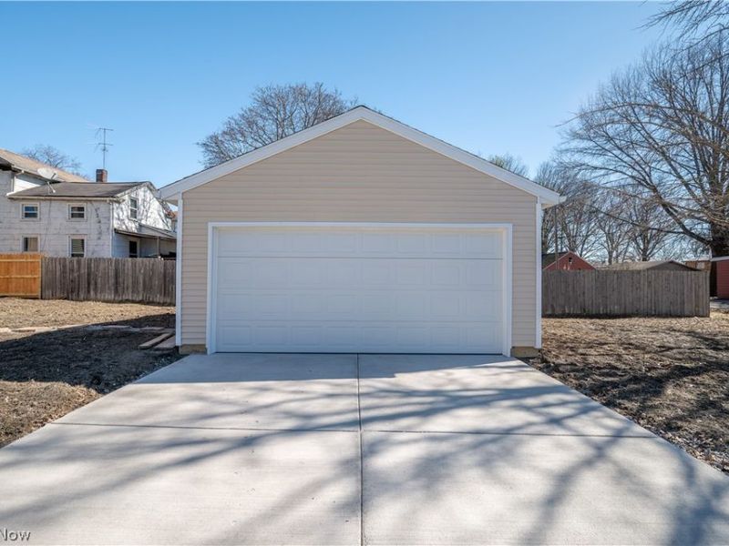 807 E Third Street, Salem, OH 44460 Photo 5