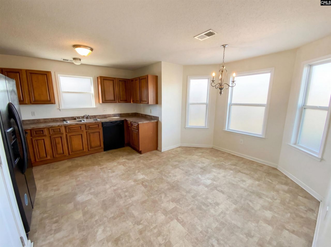 100 Battery Creek Drive Photo 16