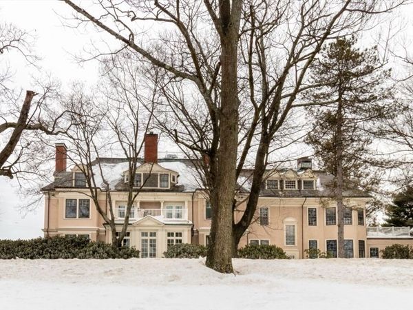 100 Pond St, Unit 9, Boston, MA 02130