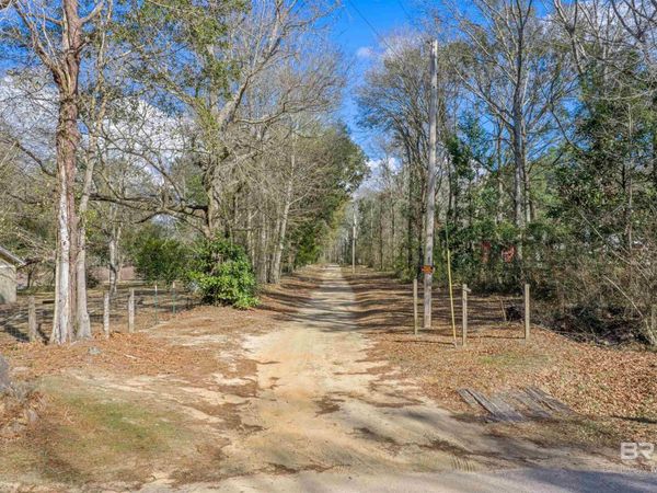 27760 Northcutt Lane, Robertsdale, AL 36567