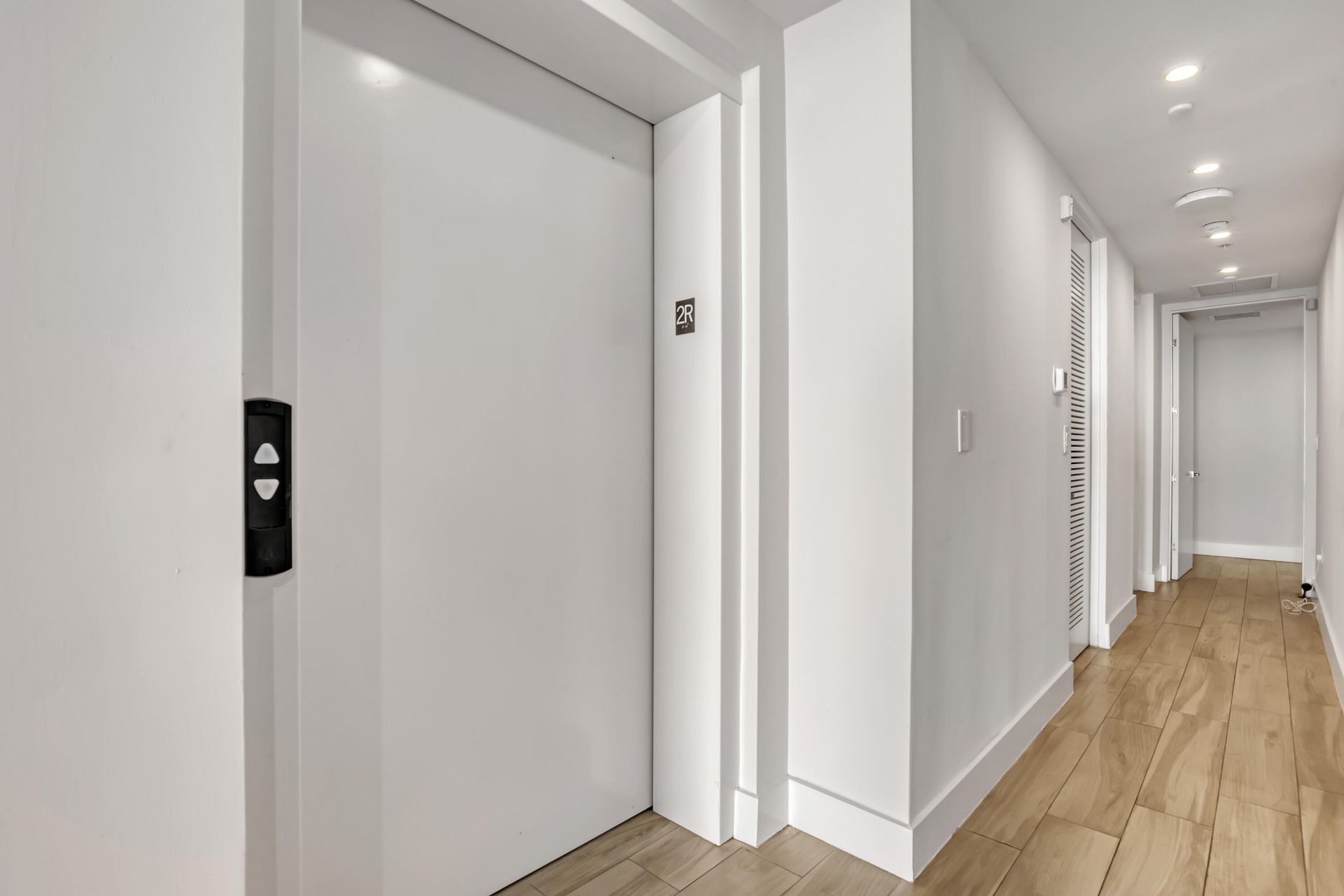 106 Inlet Way, Unit 201, Palm Beach Shores, FL 33404 Photo