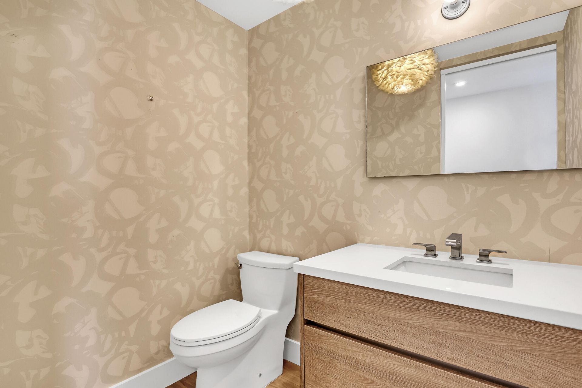 106 Inlet Way, Unit 201, Palm Beach Shores, FL 33404 Photo