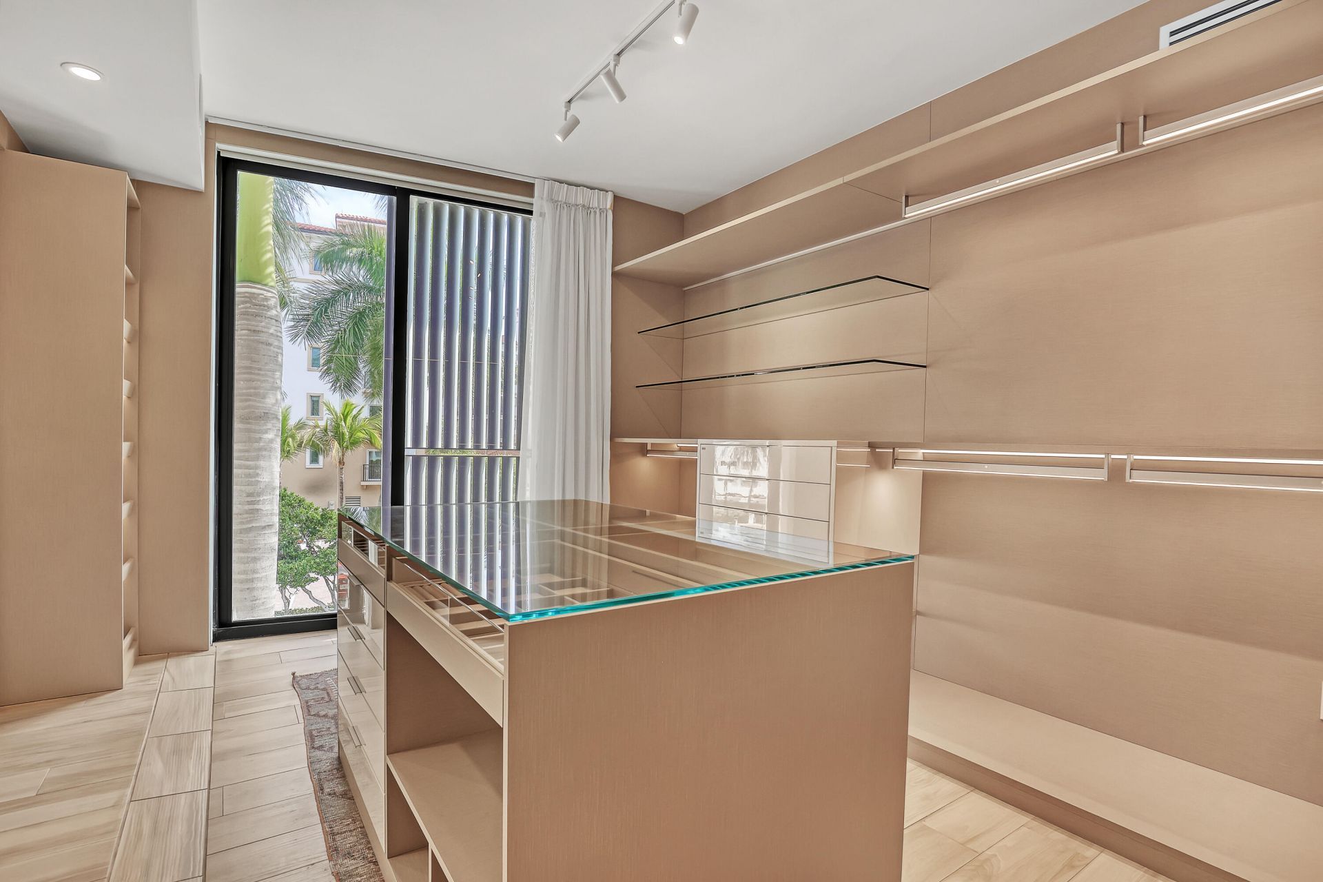 106 Inlet Way, Unit 201, Palm Beach Shores, FL 33404 Photo