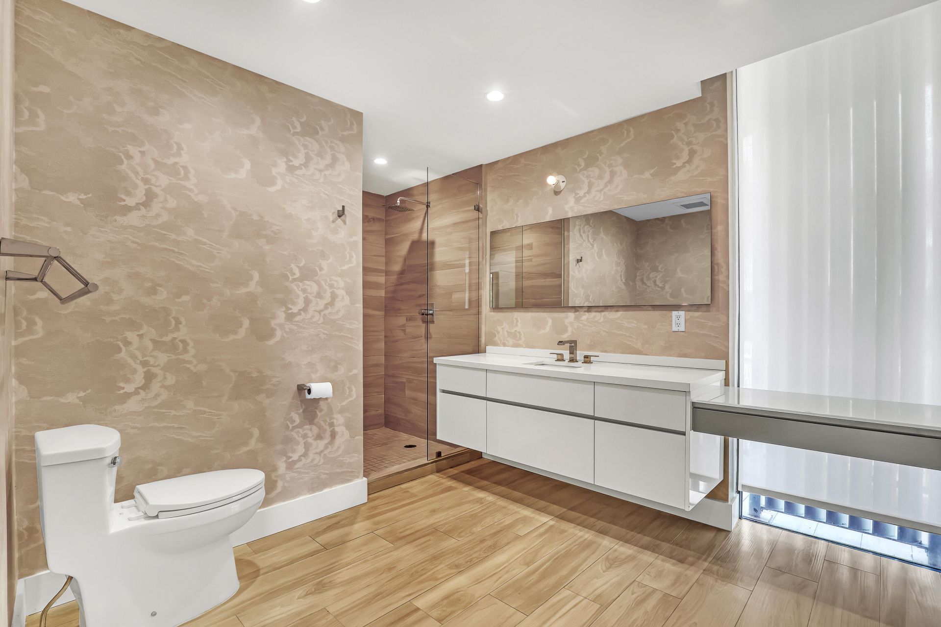 106 Inlet Way, Unit 201, Palm Beach Shores, FL 33404 Photo