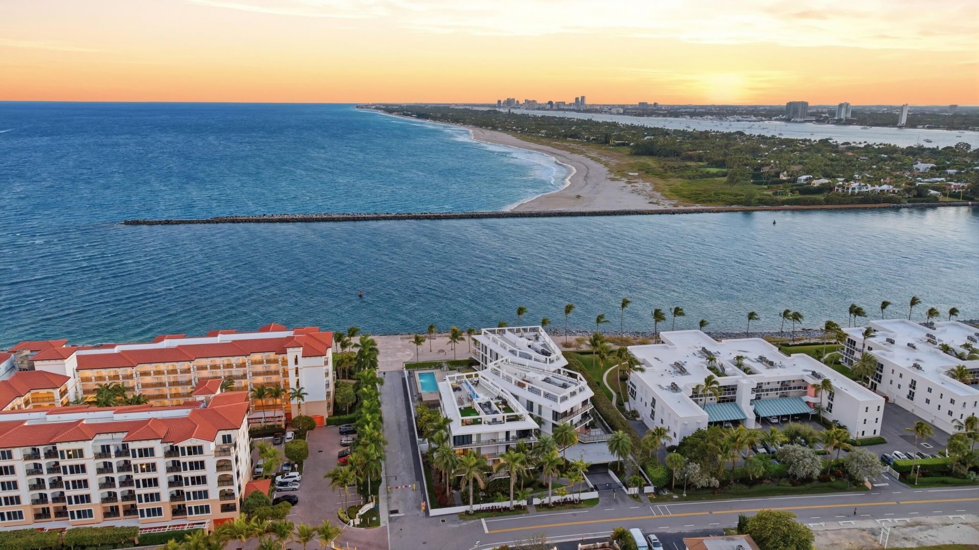 106 Inlet Way, Unit 201, Palm Beach Shores, FL 33404 Photo