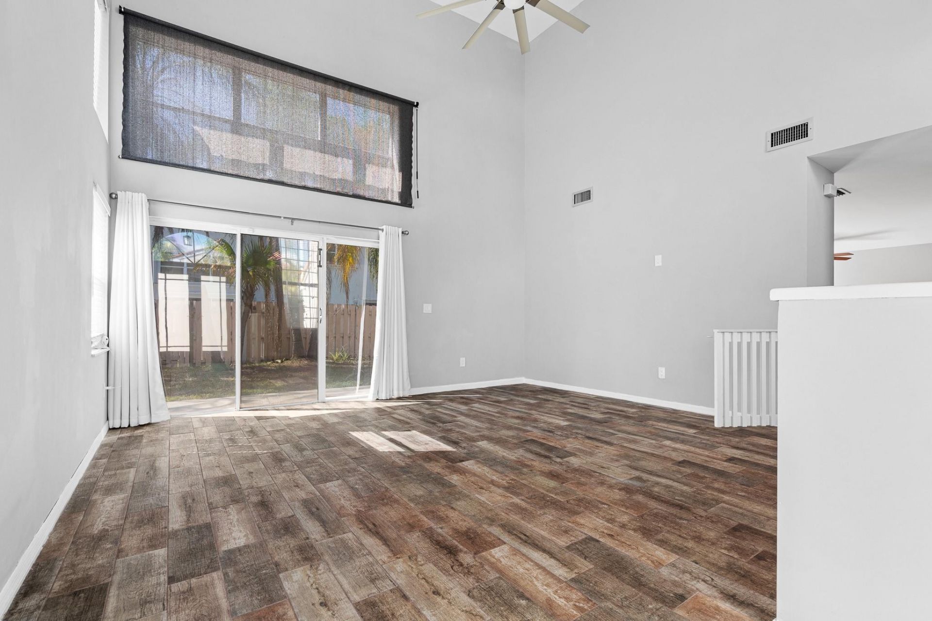 601 Lakeshore Terrace, Davie, FL 33325 Photo