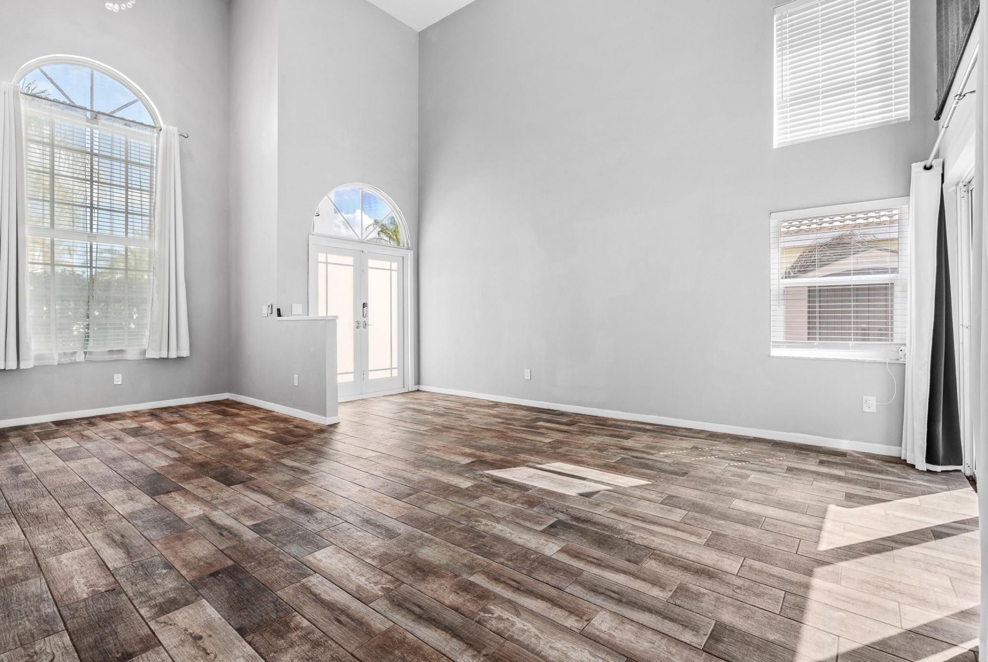 601 Lakeshore Terrace, Davie, FL 33325 Photo