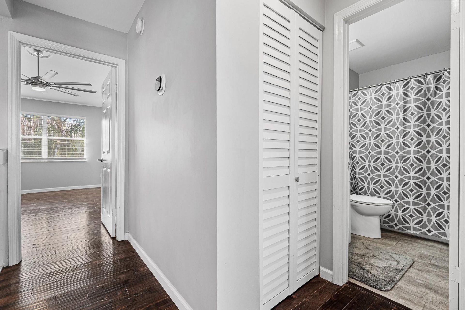 601 Lakeshore Terrace, Davie, FL 33325 Photo