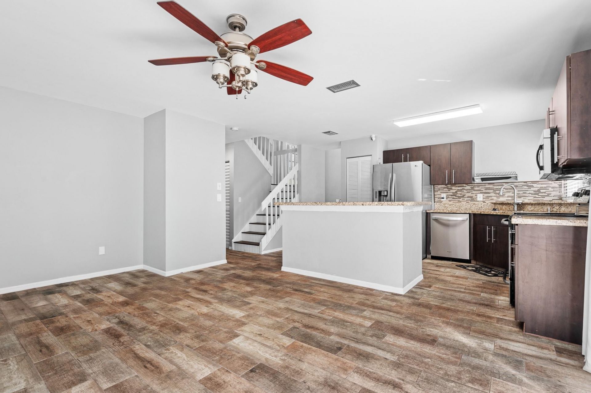 601 Lakeshore Terrace, Davie, FL 33325 Photo