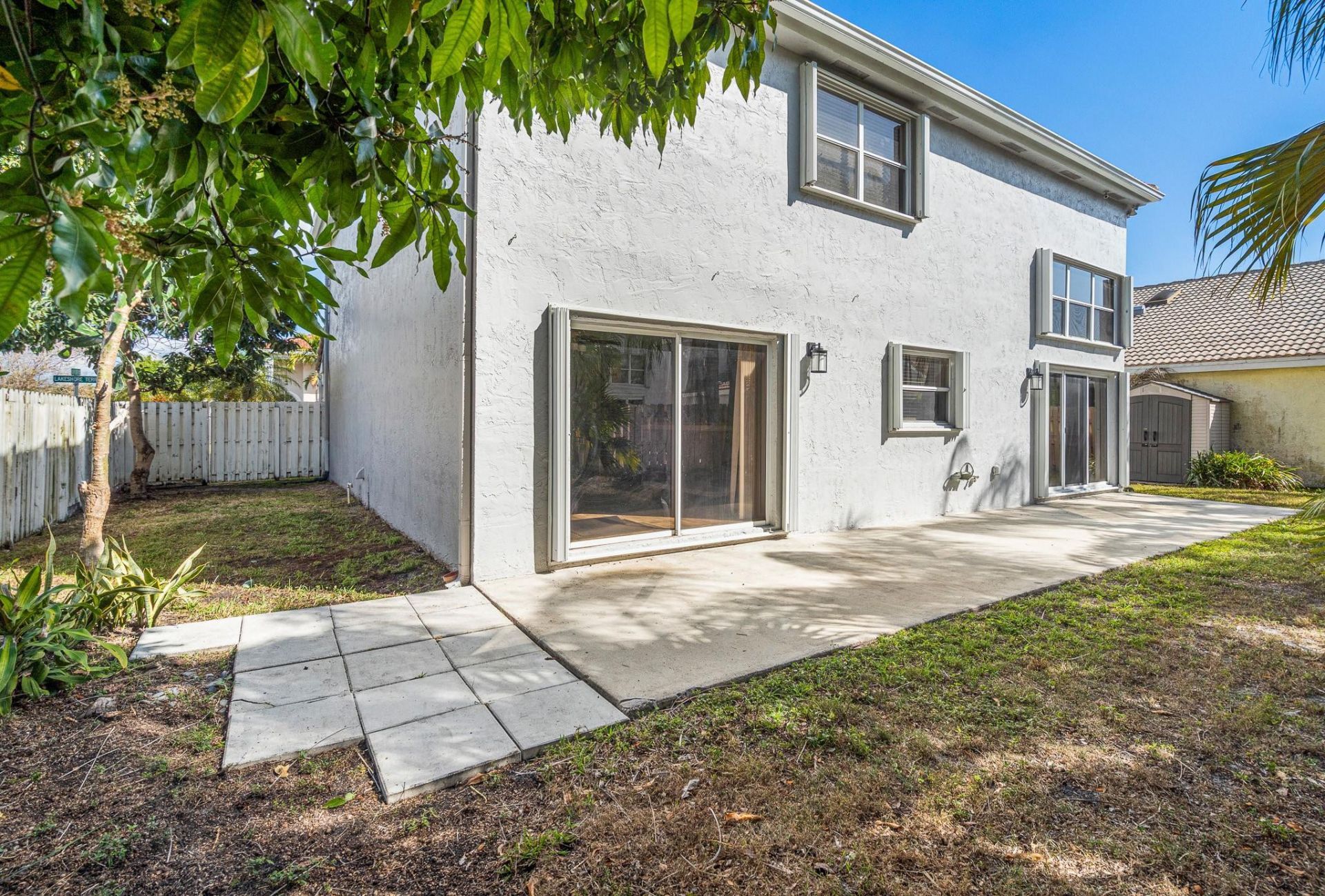 601 Lakeshore Terrace, Davie, FL 33325 Photo