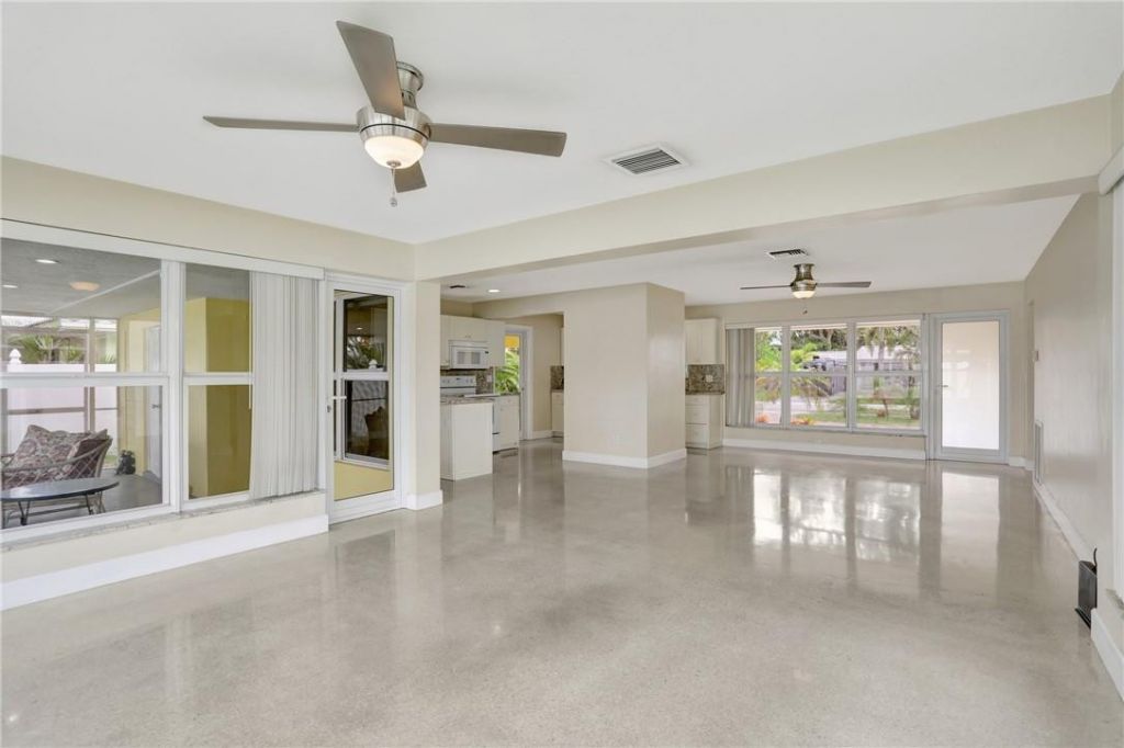 907 SE 12th Avenue, Deerfield Beach, FL 33441 Photo