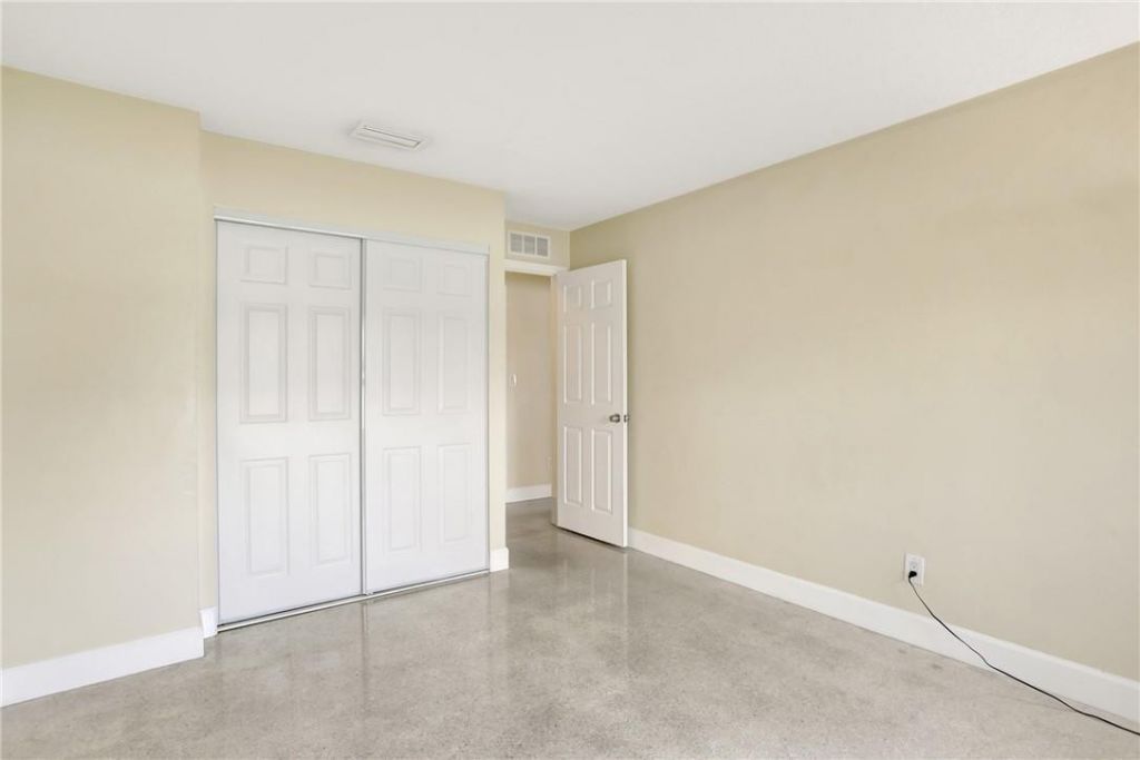 907 SE 12th Avenue, Deerfield Beach, FL 33441 Photo