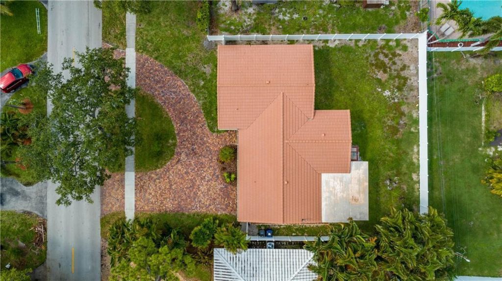 907 SE 12th Avenue, Deerfield Beach, FL 33441 Photo