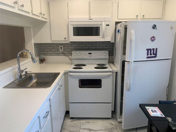 9081 Lime Bay Blvd, Unit 214, Tamarac, FL 33321