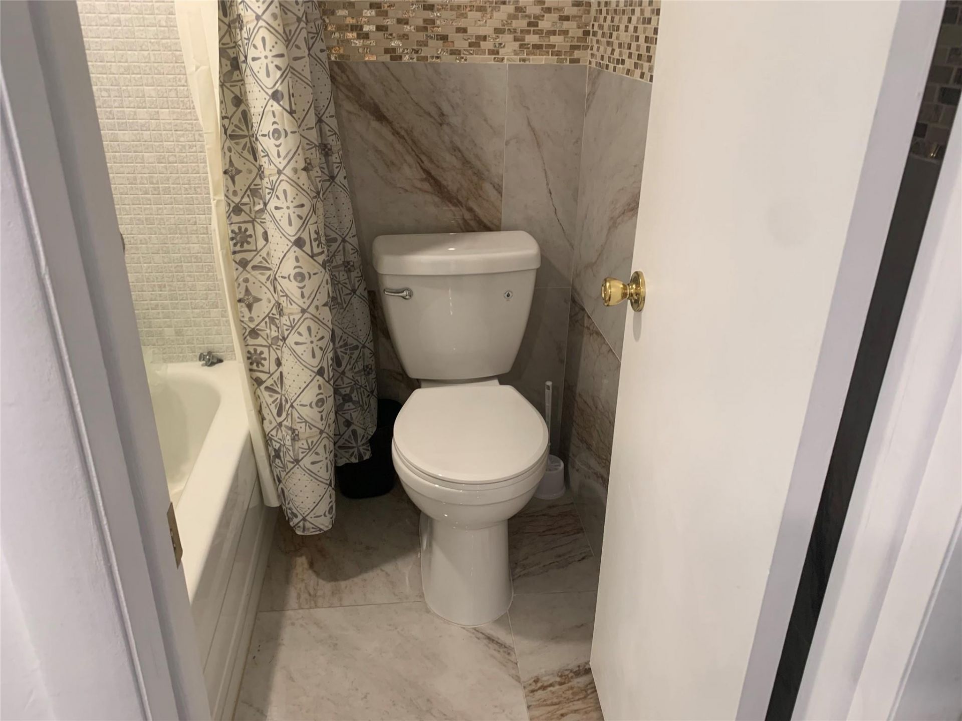 9081 Lime Bay Boulevard, Unit 214, Tamarac, FL 33321 Photo