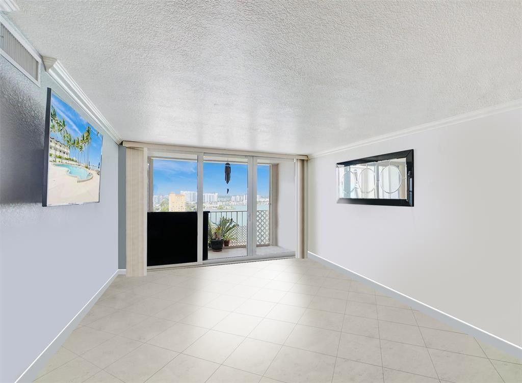 1865 79th St Causeway, Unit 16B, North Bay Village, FL 33141 Photo