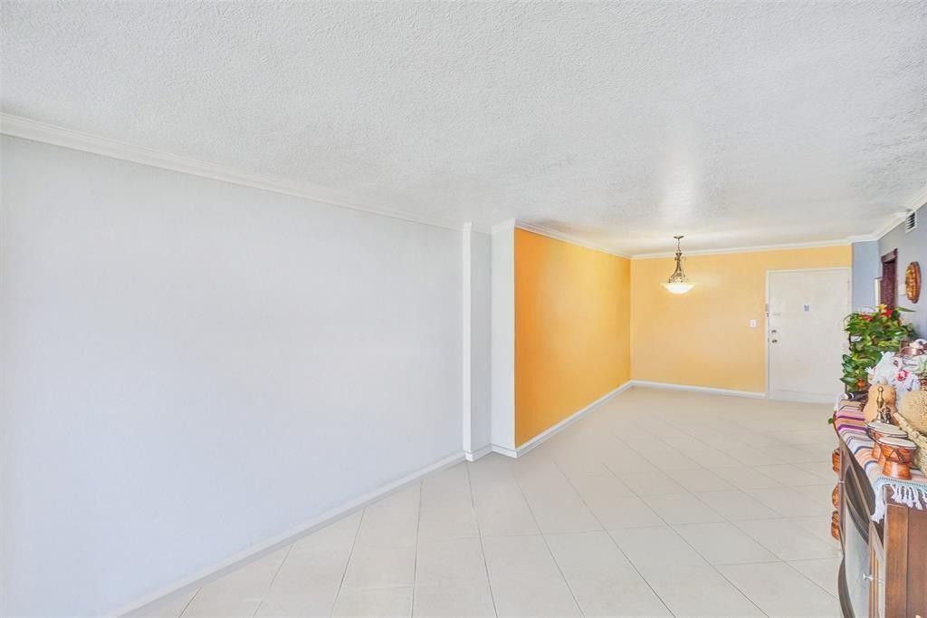 1865 79th St Causeway, Unit 16B, North Bay Village, FL 33141 Photo