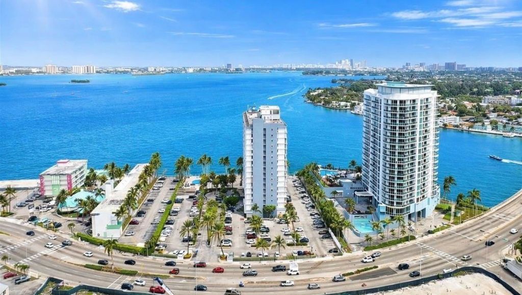 1865 79th St Causeway, Unit 16B, North Bay Village, FL 33141 Photo