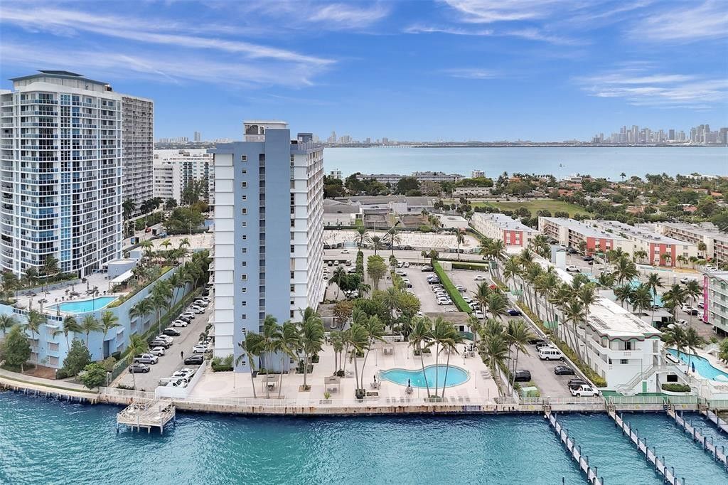 1865 79th St Causeway, Unit 16B, North Bay Village, FL 33141 Photo