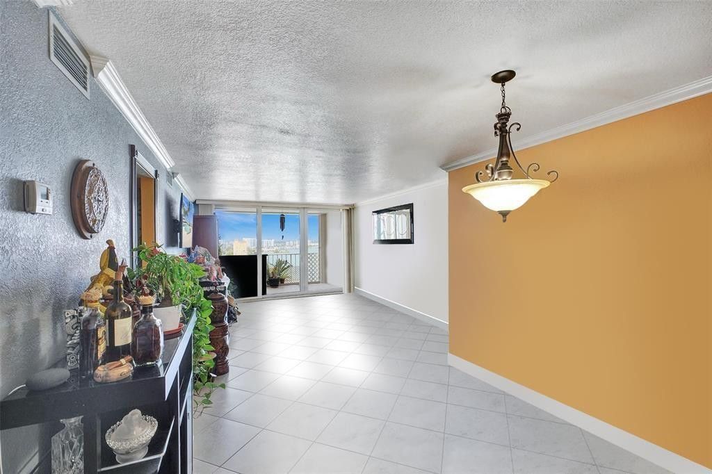 1865 79th St Causeway, Unit 16B, North Bay Village, FL 33141 Photo