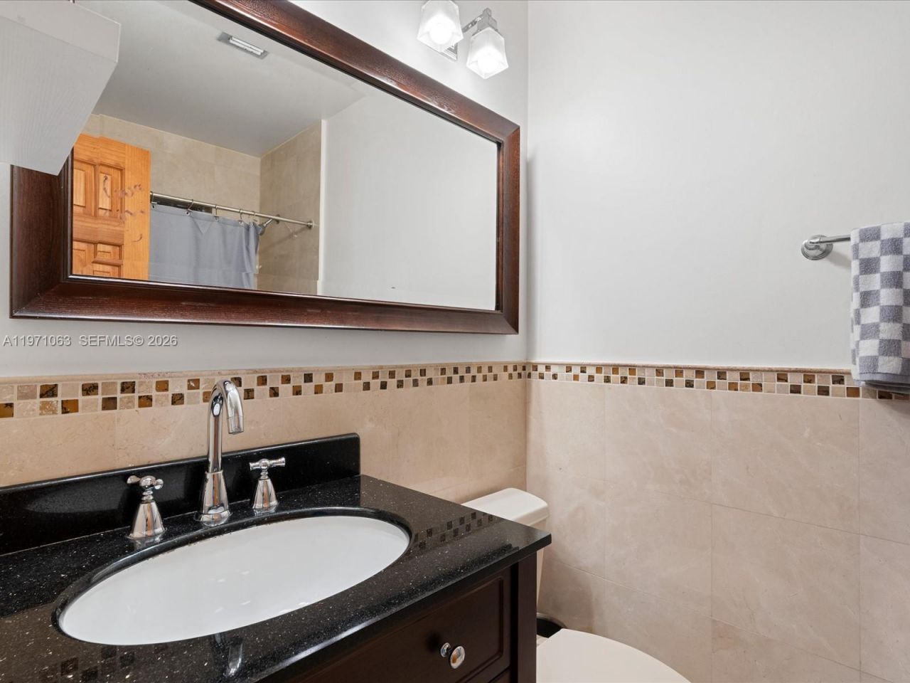 2930 NE 164th St , North Miami Beach, FL 33160 Photo