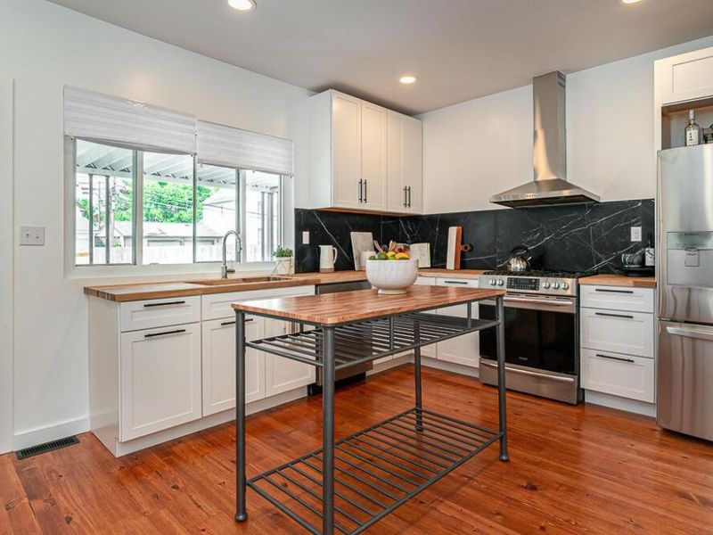 438 E Columbus Street , Columbus, OH 43206 Photo 11