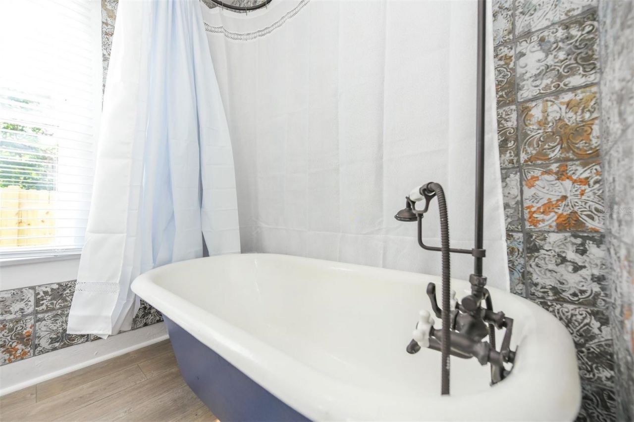 1230 35th Street , Sarasota, FL 34234 Photo