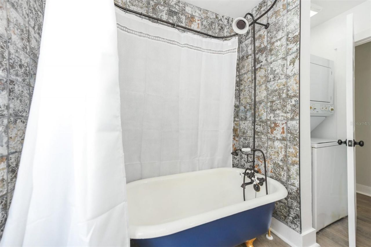 1230 35th Street , Sarasota, FL 34234 Photo