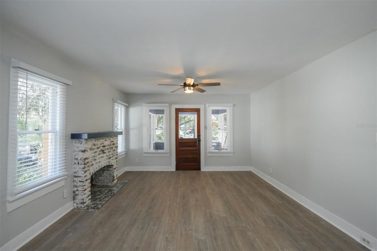 1230 35th Street , Sarasota, FL 34234 Photo