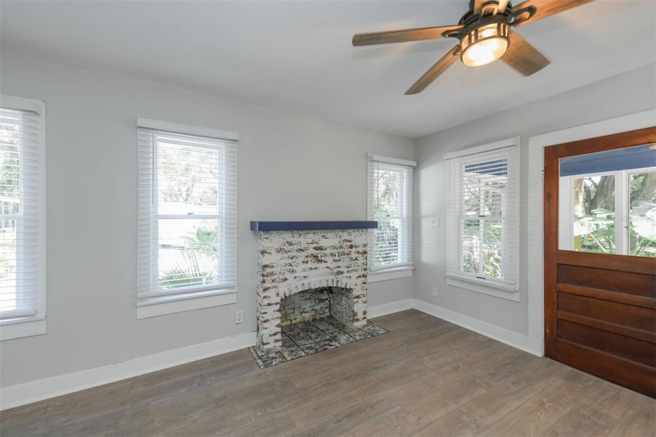 1230 35th Street , Sarasota, FL 34234 Photo