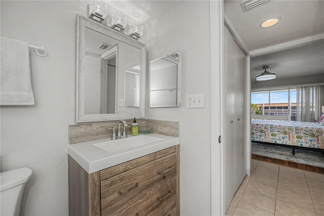 1080 Bal Harbor Boulevard , Unit 10C, Punta Gorda, FL 33950 Photo