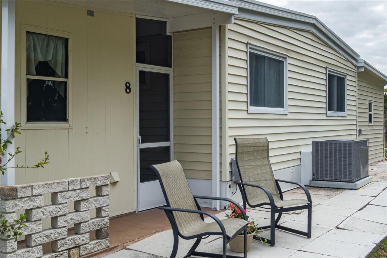 6710 36th Avenue E, Unit 8, Palmetto, FL 34221 Photo